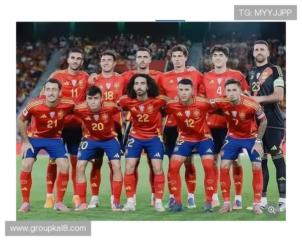 乌拉圭与西班牙在世界杯同组的竞争格局：关键球员表现与晋级形势解读
